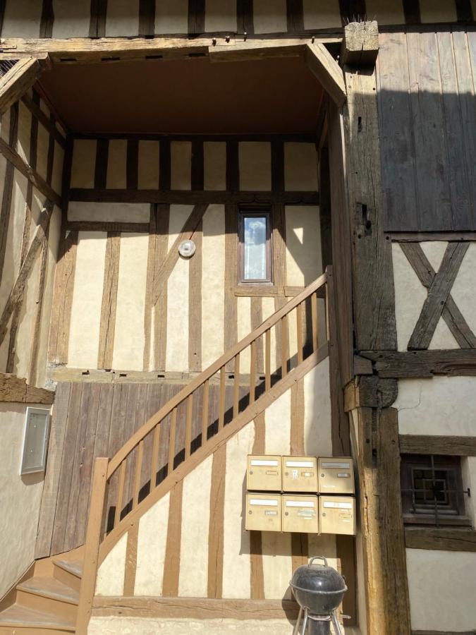Au Joli Barsequanais Lägenhet Bar-sur-Seine Exteriör bild